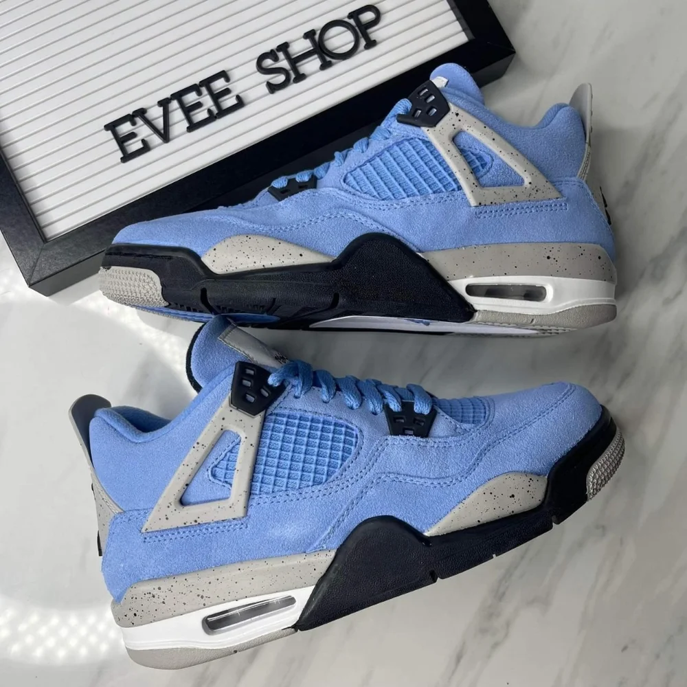 Air Jordan 4 Retro πππ - Picture 3 of 4